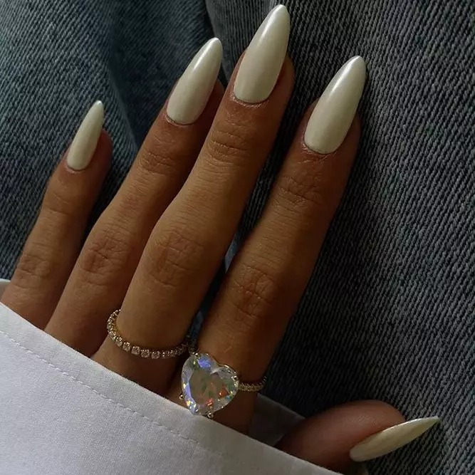 Vanilla chrome acrylic nails
