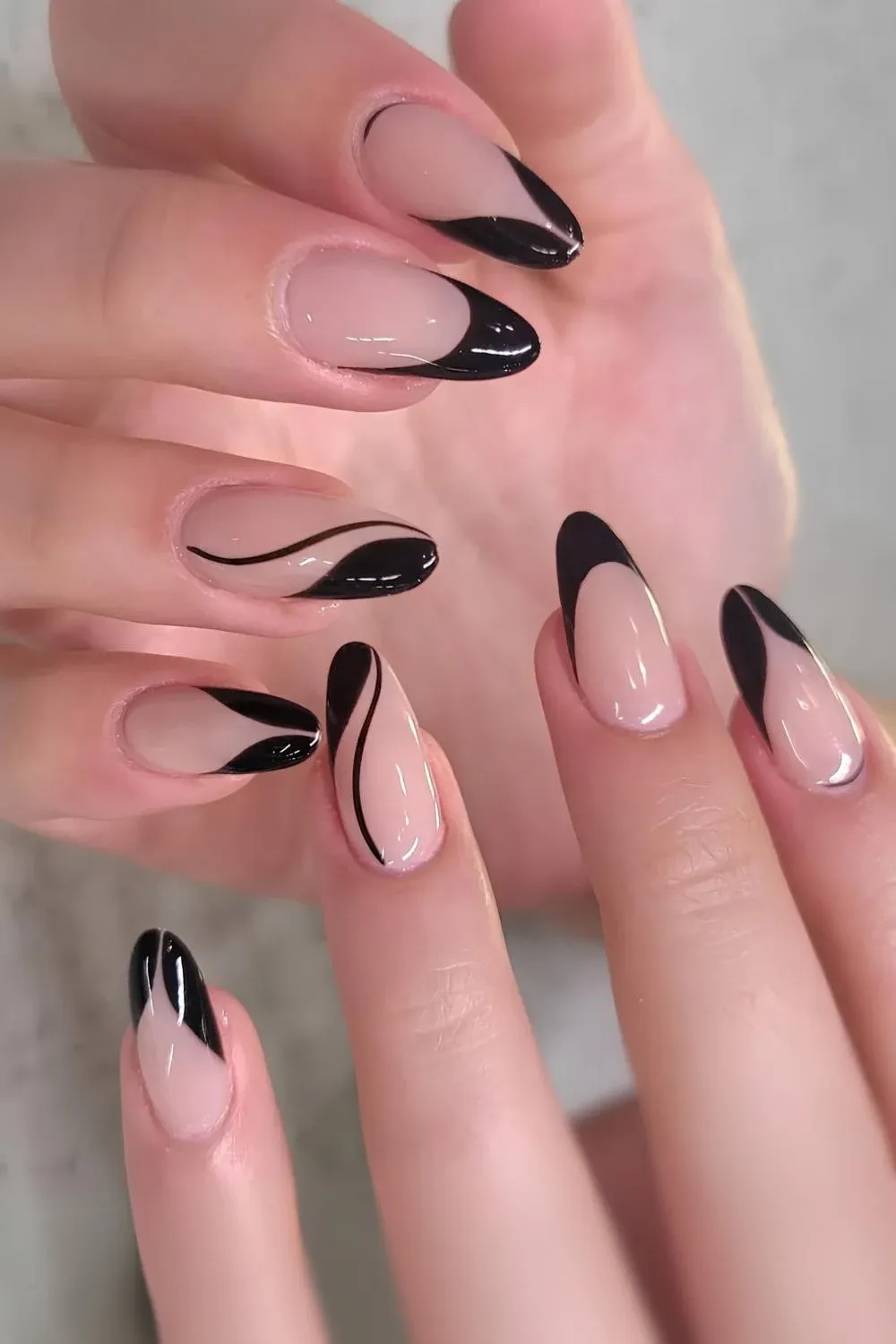 side French tips in black