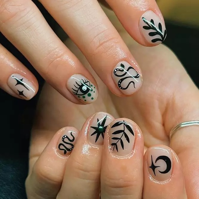 Wicca-inspired short acrylic nails