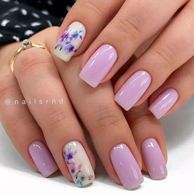Cute Pearly Acrylic Nails