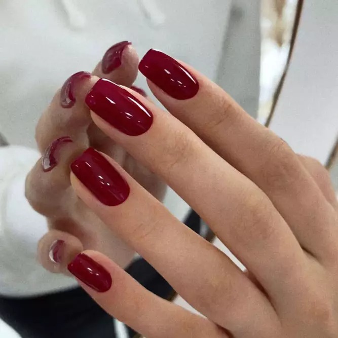 glossy red acrylic nails