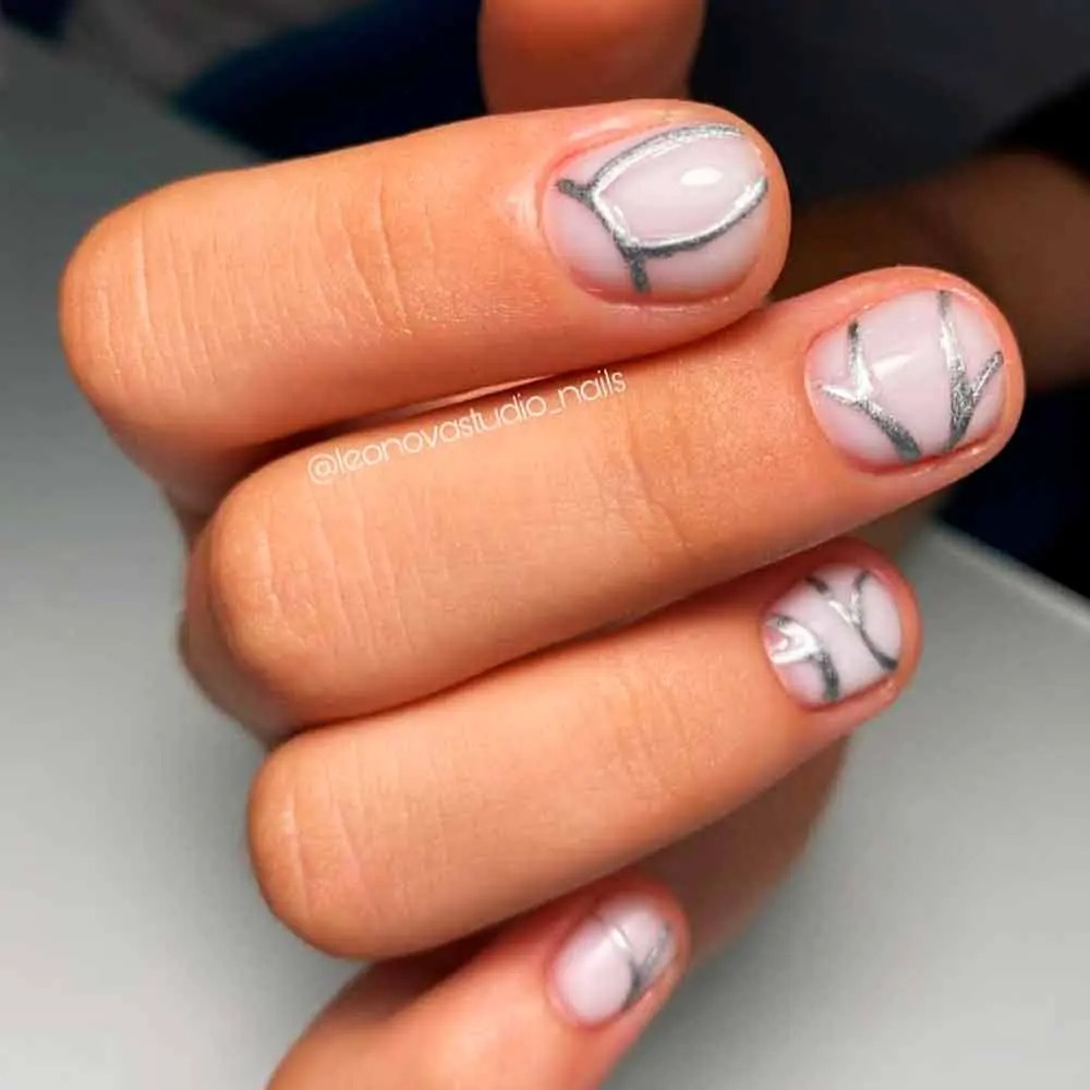 short acrylic nails